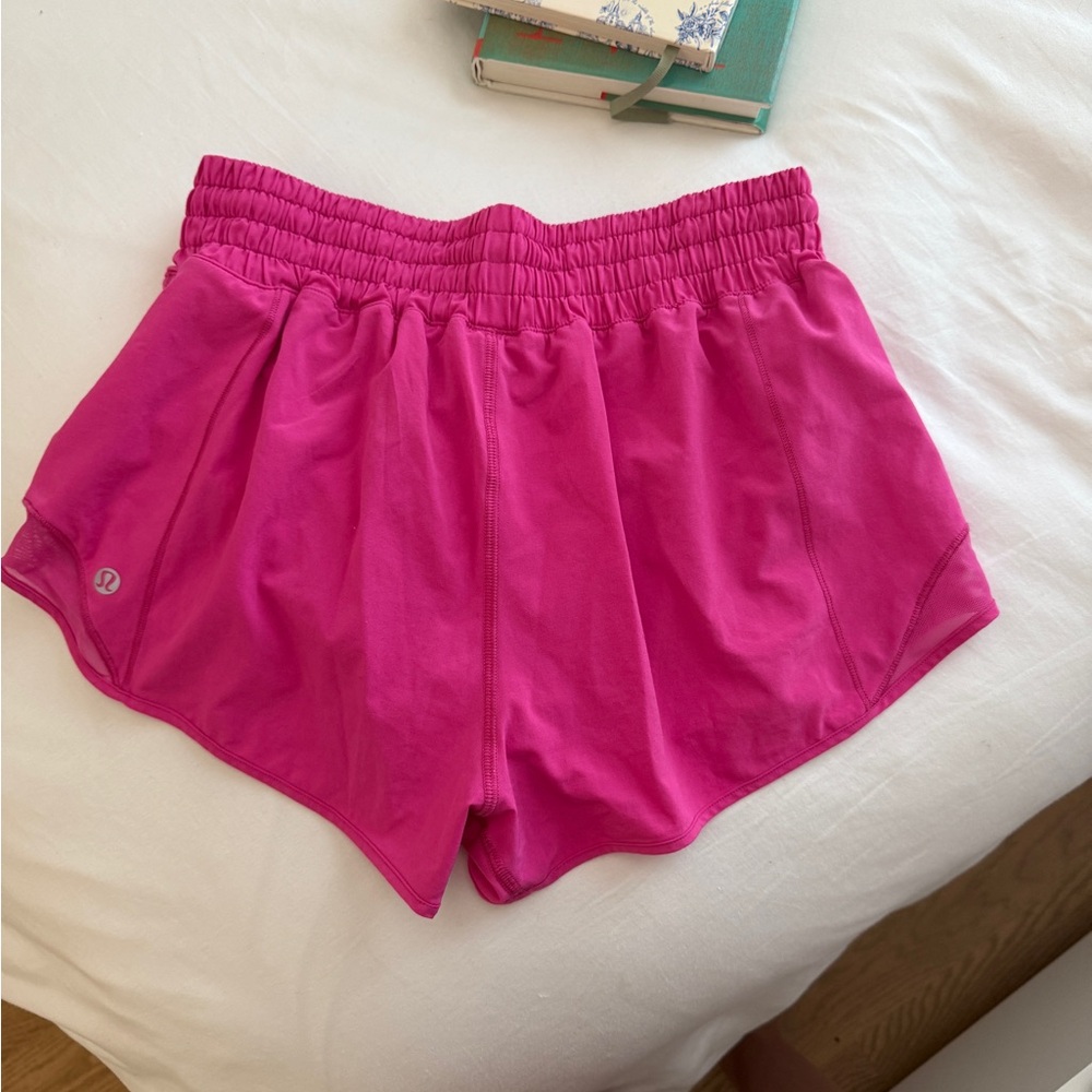lululemon hotty hot high rise 2.5 inch - Picture 2 of 2